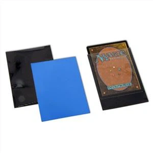 Dimensioni standard della custodia per carte di colore blu opaco